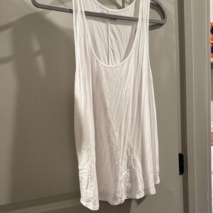 Simple white tank